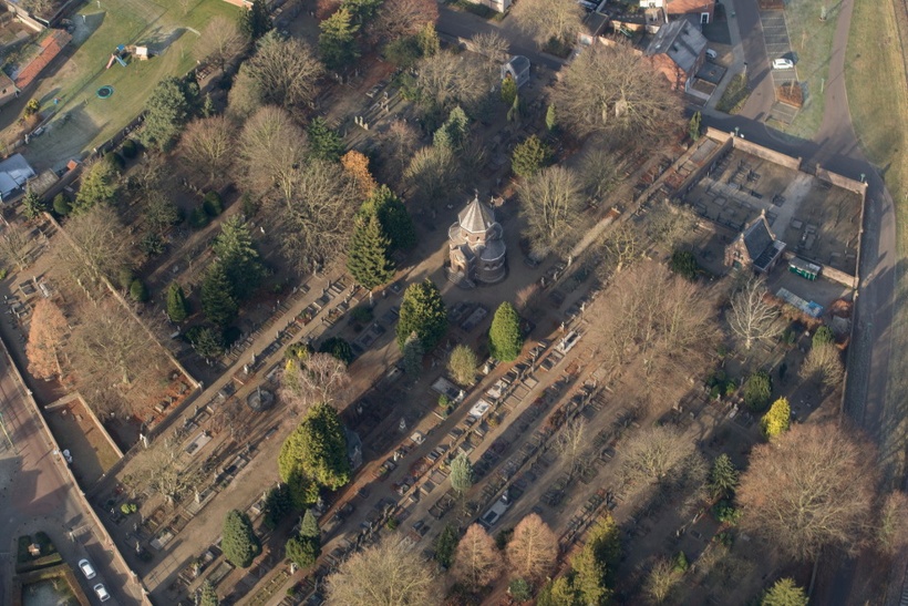 Luchtfoto Oude Kerkhof-2